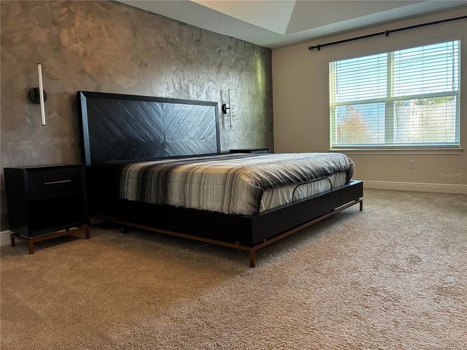 For Sale: $489,000 (4 beds, 3 baths, 2618 Square Feet)