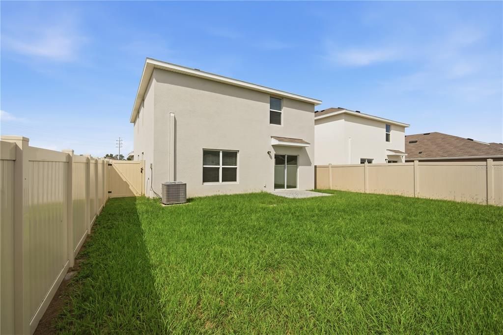 For Rent: $2,750 (4 beds, 2 baths, 2305 Square Feet)