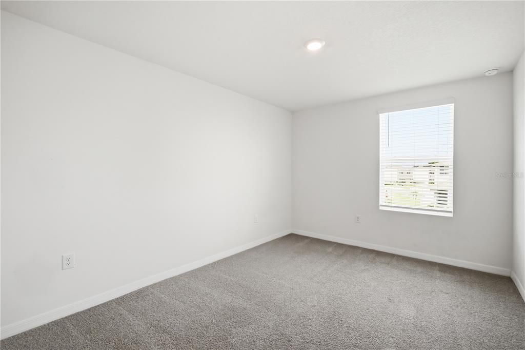For Rent: $2,750 (4 beds, 2 baths, 2305 Square Feet)