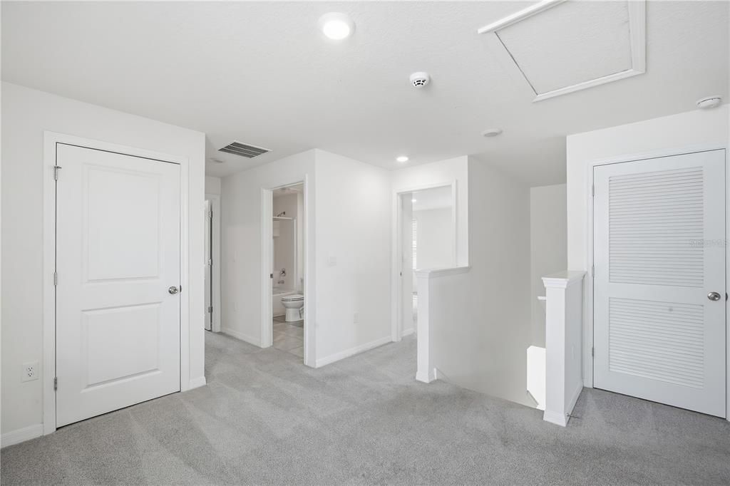For Rent: $2,750 (4 beds, 2 baths, 2305 Square Feet)