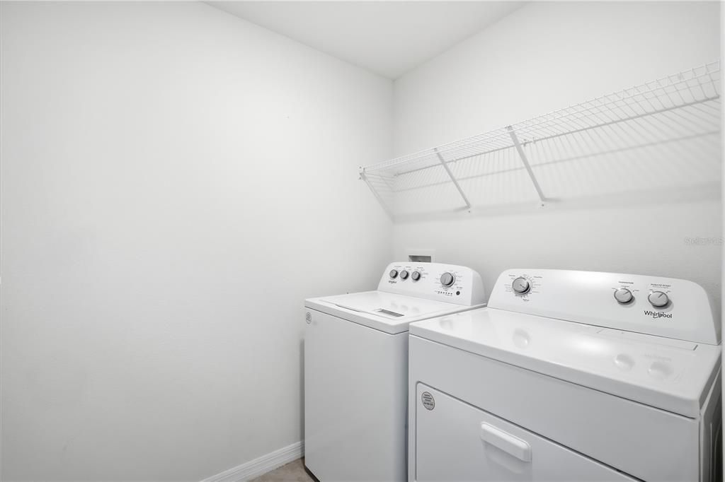 For Rent: $2,750 (4 beds, 2 baths, 2305 Square Feet)
