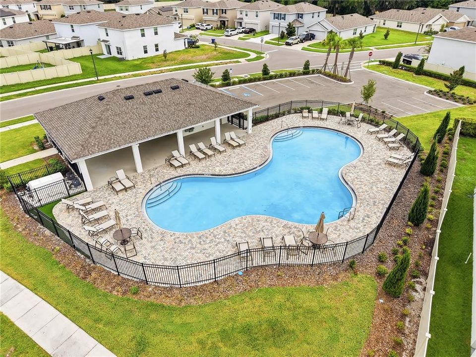 For Rent: $2,750 (4 beds, 2 baths, 2305 Square Feet)