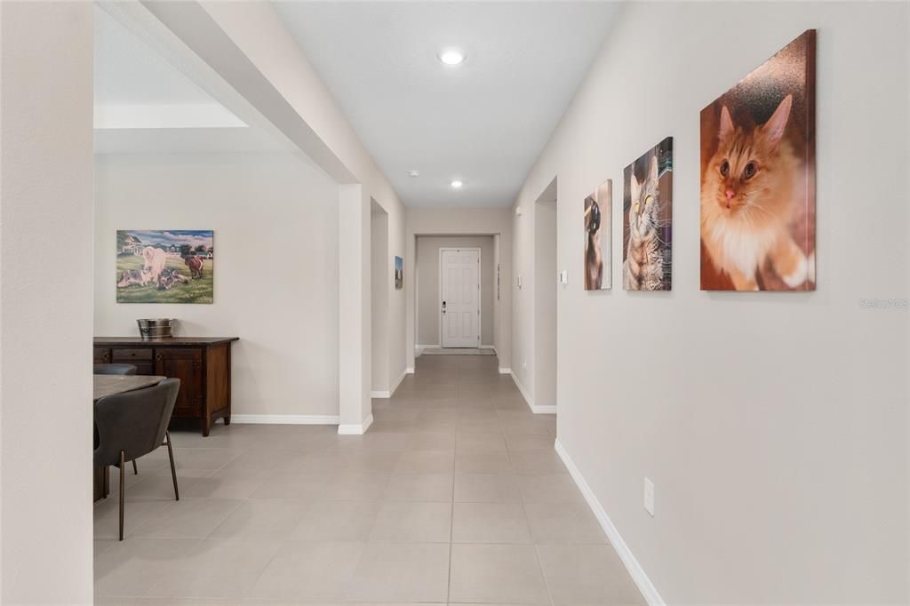 En Venta: $569,900 (4 camas, 3 baños, 2843 Pies cuadrados)