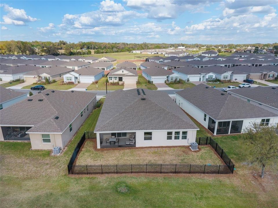En Venta: $569,900 (4 camas, 3 baños, 2843 Pies cuadrados)