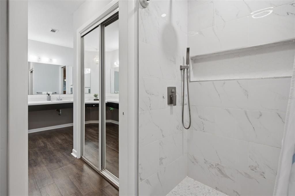 На продажу: $314,900 (3 спален, 2 ванн, 1490 Квадратных фут)