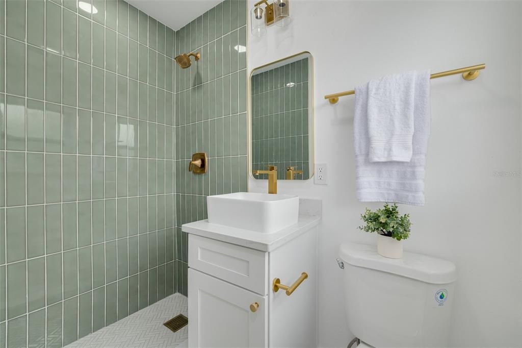For Sale: $495,000 (3 beds, 2 baths, 1375 Square Feet)