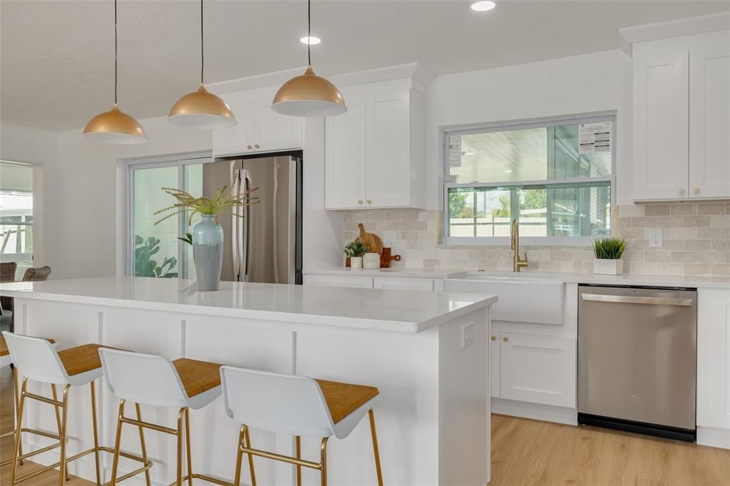 For Sale: $495,000 (3 beds, 2 baths, 1375 Square Feet)