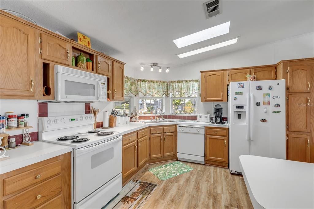 En Venta: $189,000 (2 camas, 2 baños, 1384 Pies cuadrados)