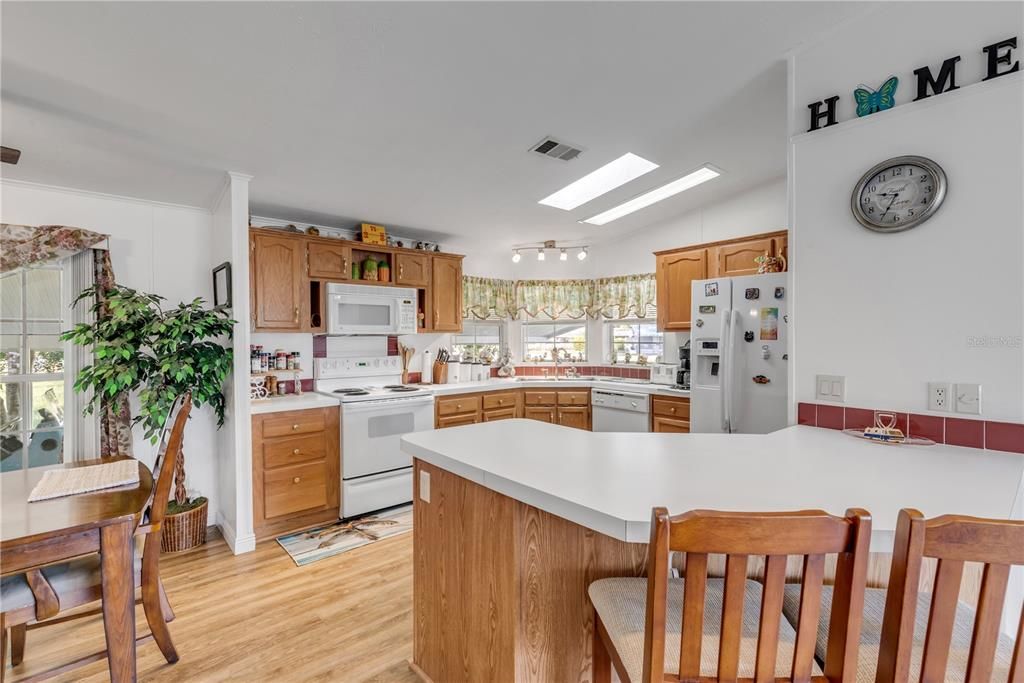 En Venta: $189,000 (2 camas, 2 baños, 1384 Pies cuadrados)