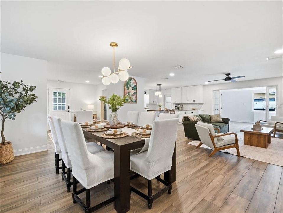En Venta: $574,900 (3 camas, 2 baños, 1974 Pies cuadrados)