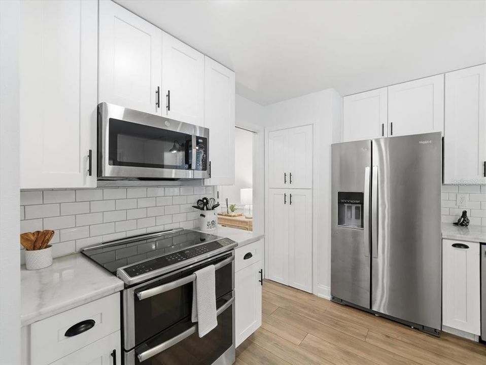 En Venta: $574,900 (3 camas, 2 baños, 1974 Pies cuadrados)