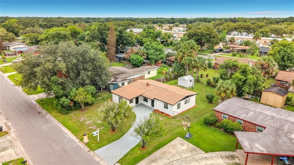 For Sale: $275,000 (5 beds, 2 baths, 1316 Square Feet)