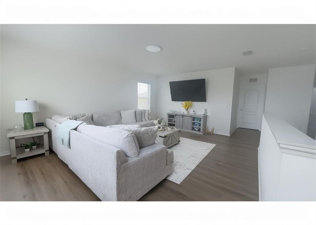 En Venta: $515,000 (5 camas, 3 baños, 2841 Pies cuadrados)