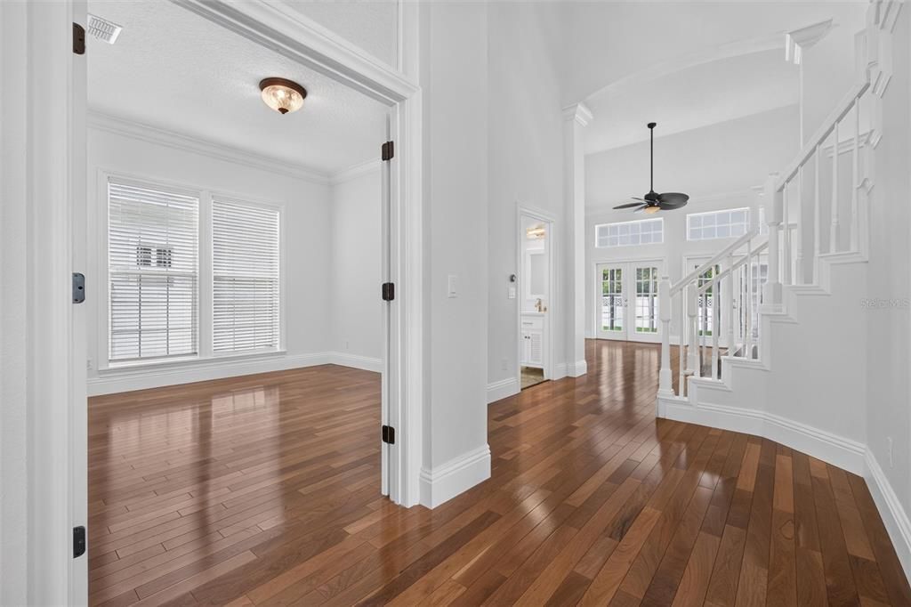 En Venta: $1,200,000 (3 camas, 3 baños, 2751 Pies cuadrados)