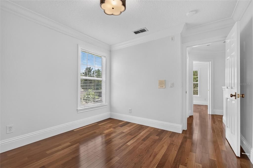 En Venta: $1,200,000 (3 camas, 3 baños, 2751 Pies cuadrados)