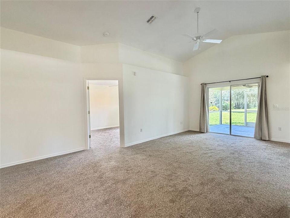 В аренду: $2,350 (3 спален, 2 ванн, 1639 Квадратных фут)