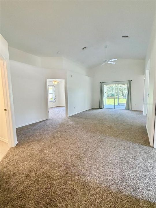 В аренду: $2,350 (3 спален, 2 ванн, 1639 Квадратных фут)