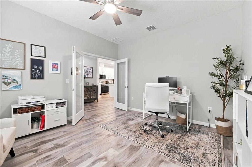 For Sale: $400,000 (4 beds, 2 baths, 2062 Square Feet)