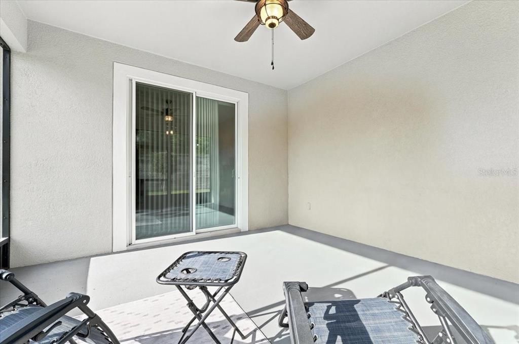 For Sale: $400,000 (4 beds, 2 baths, 2062 Square Feet)