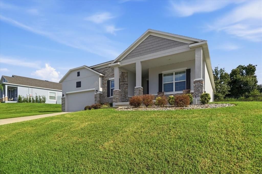 For Sale: $400,000 (4 beds, 2 baths, 2062 Square Feet)