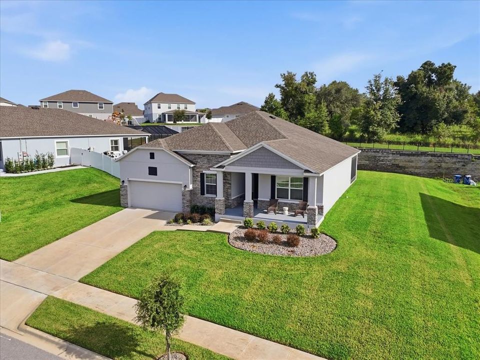 For Sale: $400,000 (4 beds, 2 baths, 2062 Square Feet)