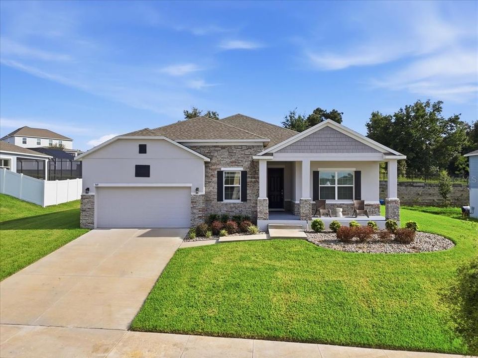 For Sale: $400,000 (4 beds, 2 baths, 2062 Square Feet)