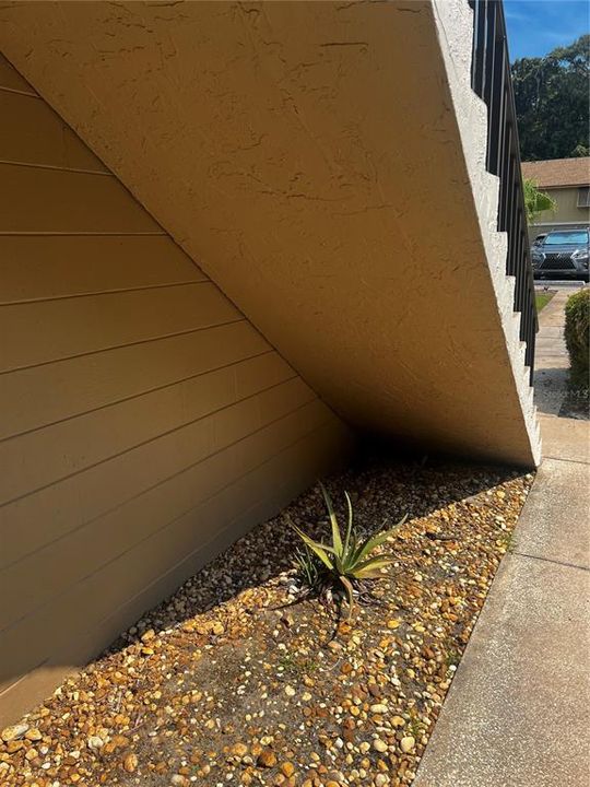For Rent: $1,400 (2 beds, 2 baths, 897 Square Feet)