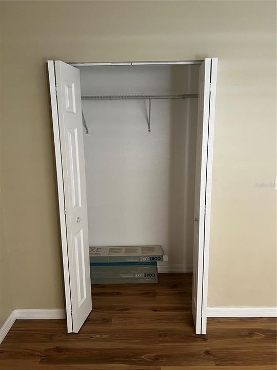 For Rent: $1,400 (2 beds, 2 baths, 897 Square Feet)