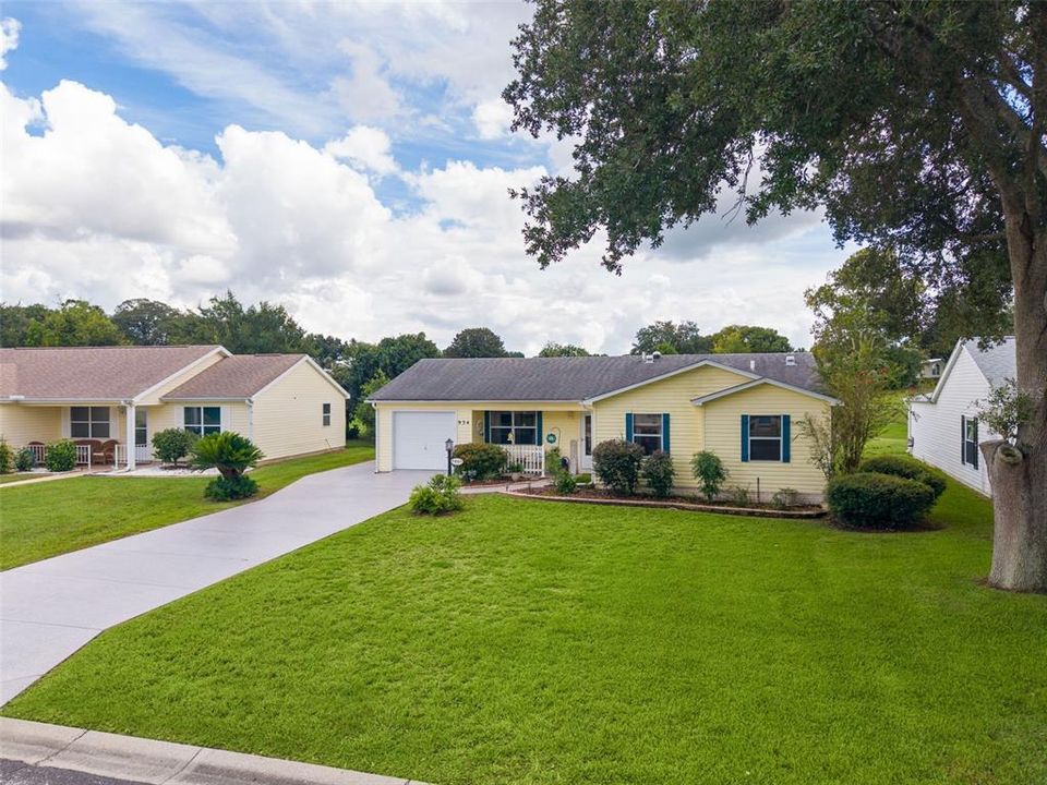For Sale: $319,900 (3 beds, 2 baths, 1495 Square Feet)