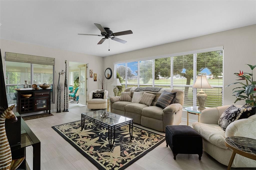 For Sale: $319,900 (3 beds, 2 baths, 1495 Square Feet)