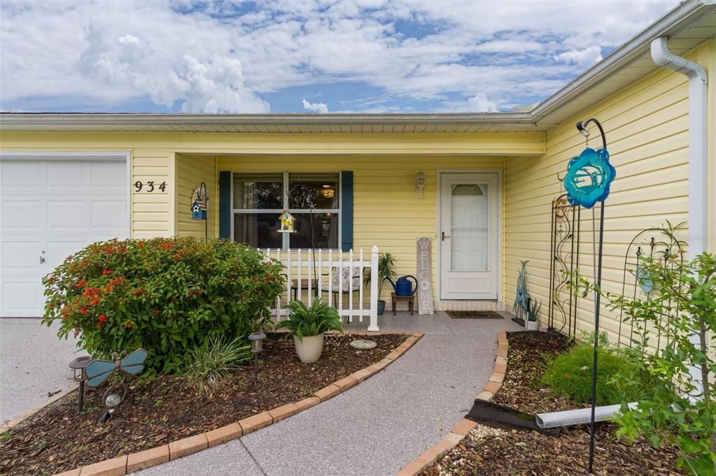 For Sale: $319,900 (3 beds, 2 baths, 1495 Square Feet)