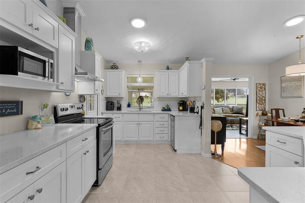 For Sale: $319,900 (3 beds, 2 baths, 1495 Square Feet)