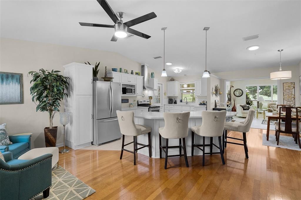 For Sale: $319,900 (3 beds, 2 baths, 1495 Square Feet)