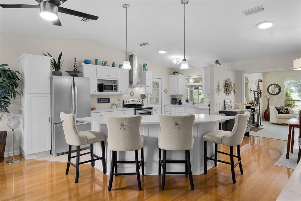 For Sale: $319,900 (3 beds, 2 baths, 1495 Square Feet)