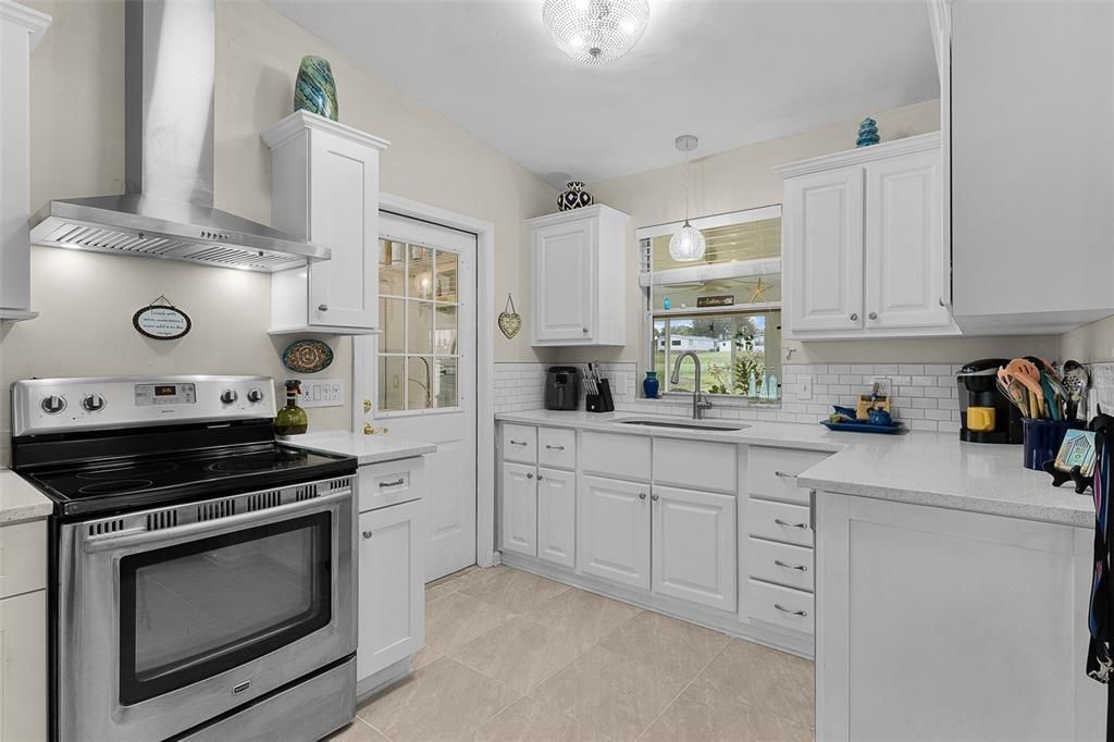 For Sale: $319,900 (3 beds, 2 baths, 1495 Square Feet)