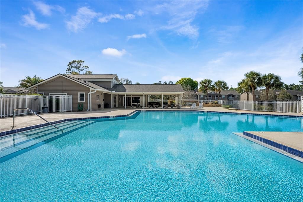 For Rent: $1,575 (2 beds, 2 baths, 975 Square Feet)