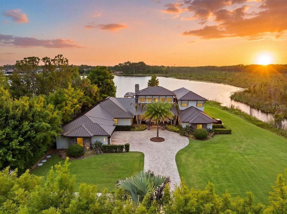 На продажу: $6,495,000 (4 спален, 5 ванн, 6350 Квадратных фут)