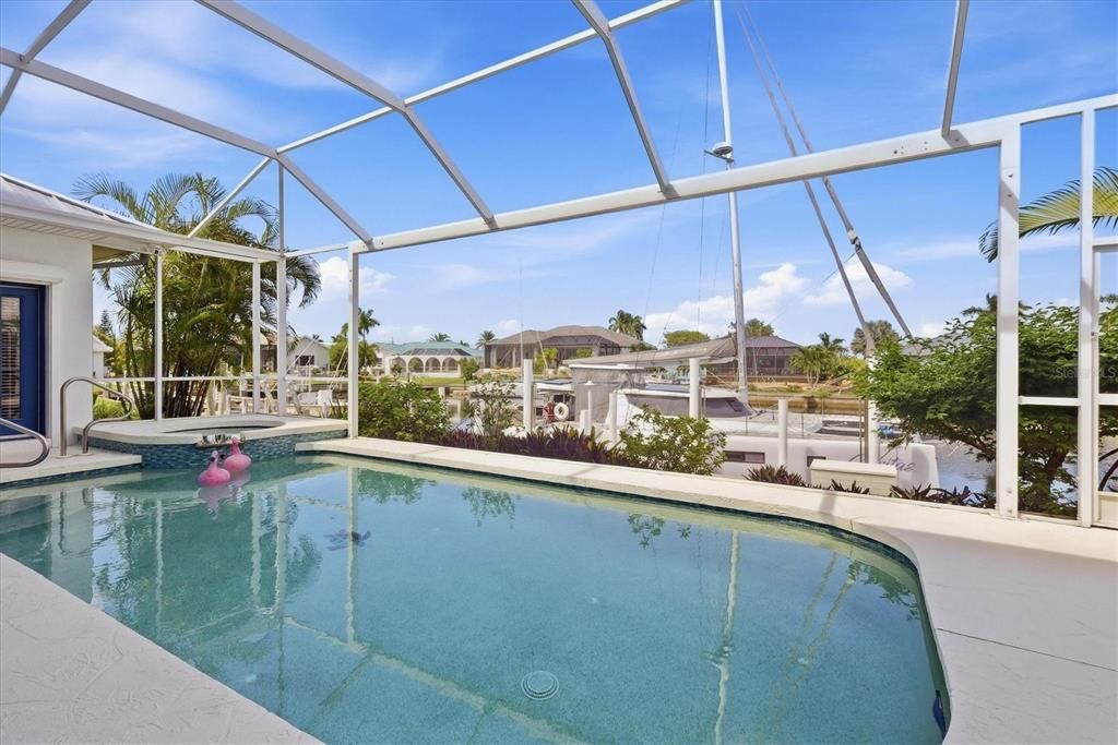 En Venta: $899,000 (3 camas, 2 baños, 2615 Pies cuadrados)