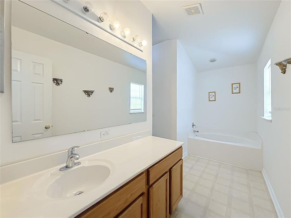 Active With Contract: $330,000 (4 beds, 2 baths, 2320 Square Feet)