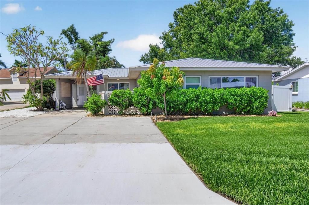 For Sale: $499,900 (3 beds, 2 baths, 1508 Square Feet)
