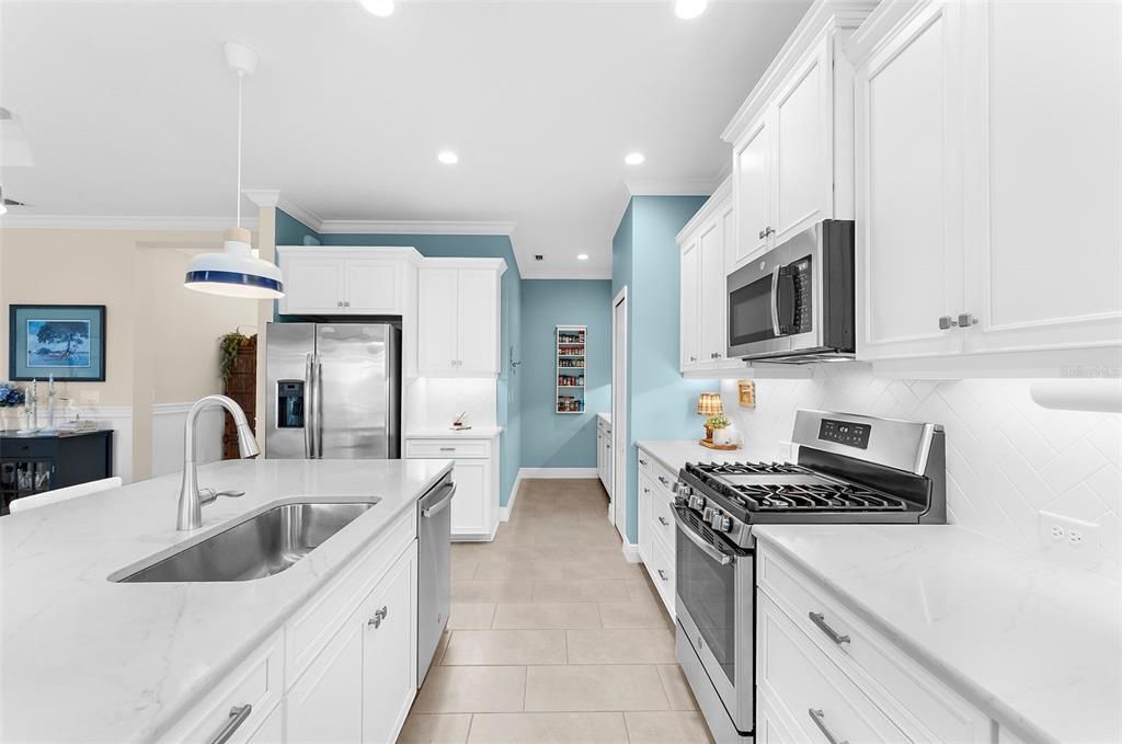 En Venta: $545,000 (3 camas, 2 baños, 2064 Pies cuadrados)