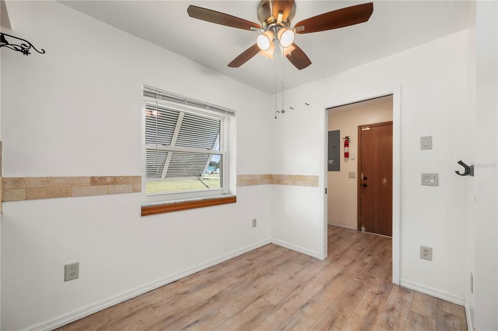 For Sale: $325,000 (2 beds, 2 baths, 1607 Square Feet)