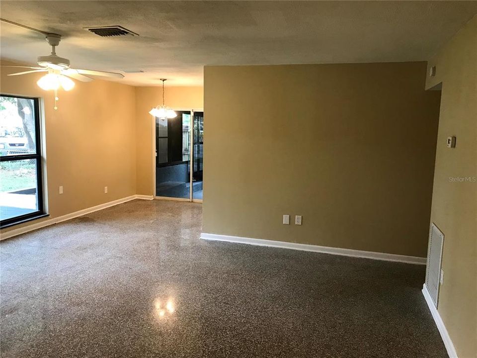 For Rent: $1,950 (3 beds, 2 baths, 1227 Square Feet)