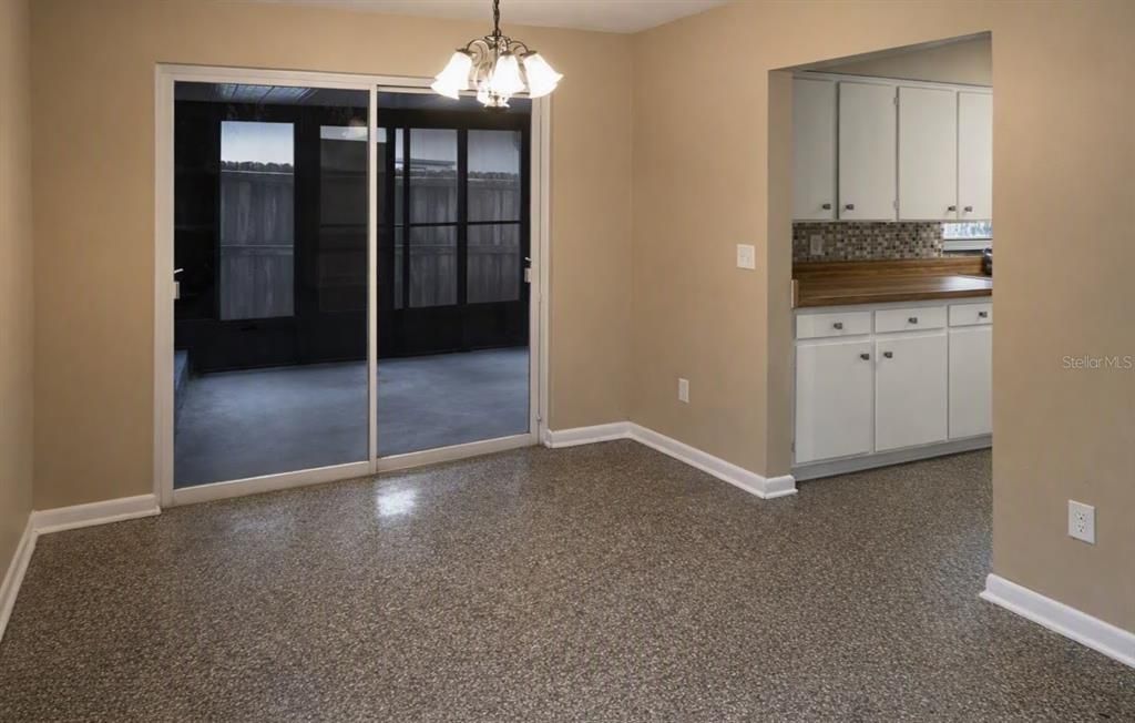 For Rent: $1,950 (3 beds, 2 baths, 1227 Square Feet)