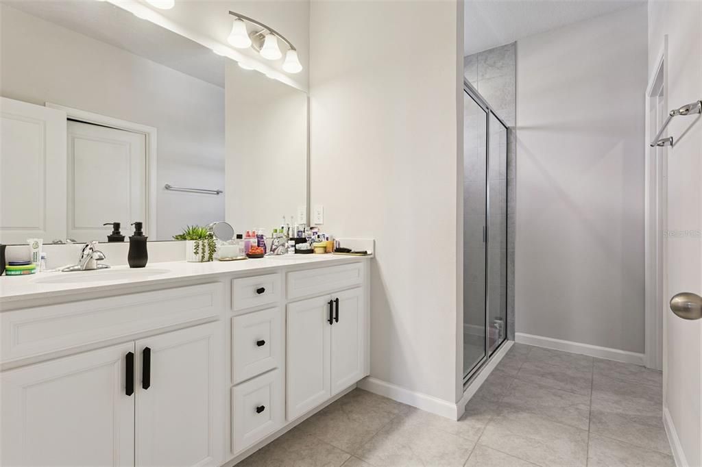 For Sale: $434,900 (3 beds, 2 baths, 1912 Square Feet)