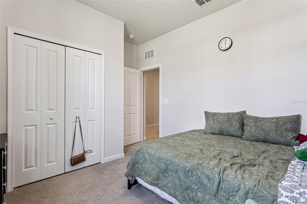For Sale: $434,900 (3 beds, 2 baths, 1912 Square Feet)