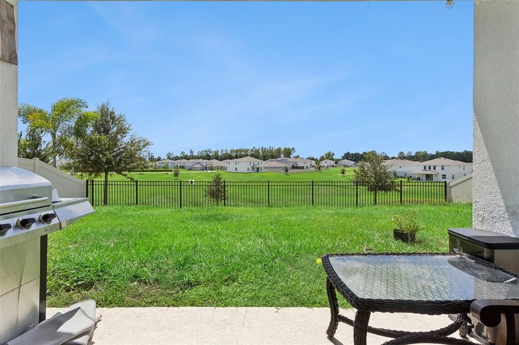 For Sale: $434,900 (3 beds, 2 baths, 1912 Square Feet)