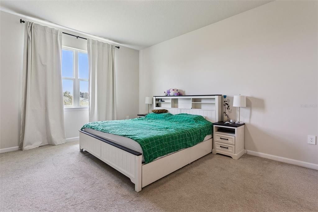 For Sale: $434,900 (3 beds, 2 baths, 1912 Square Feet)