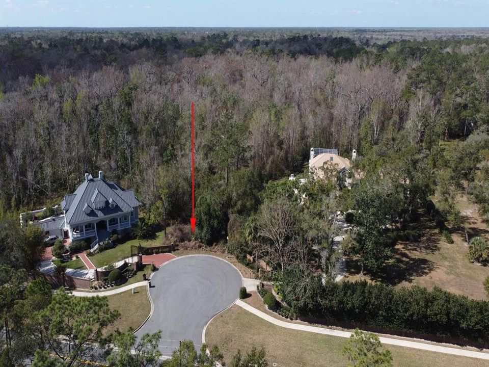На продажу: $400,000 (1.36 acres)