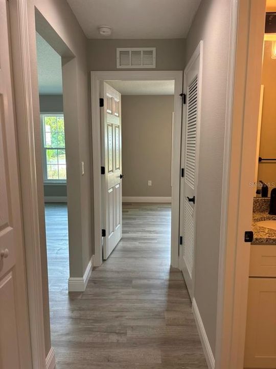 For Sale: $239,900 (3 beds, 2 baths, 1405 Square Feet)